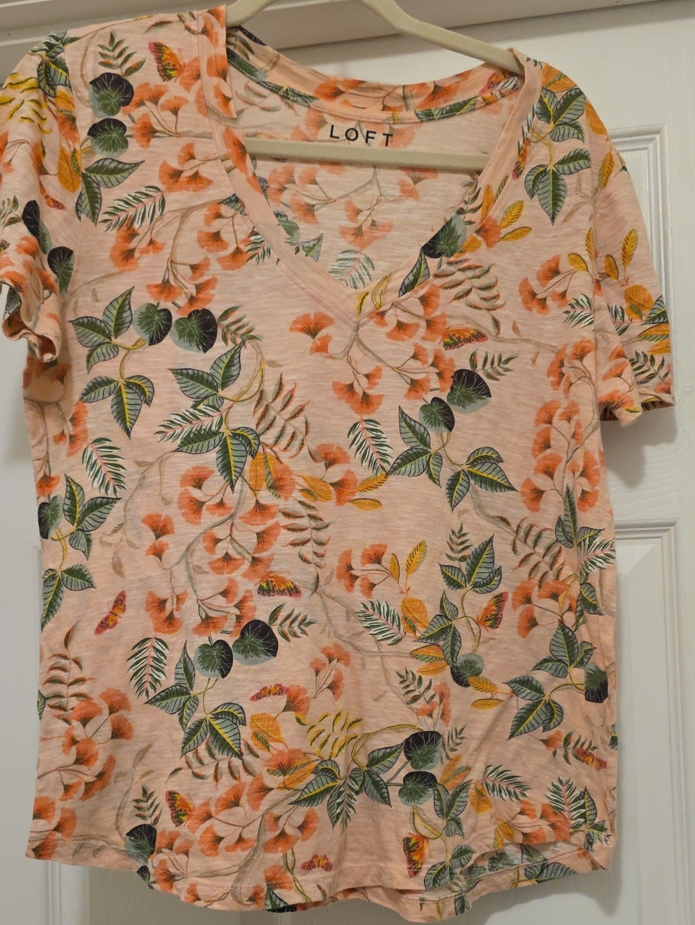 LOFT Peach Floral V-Neck Short Sleeve Tee with Green Leaf Print